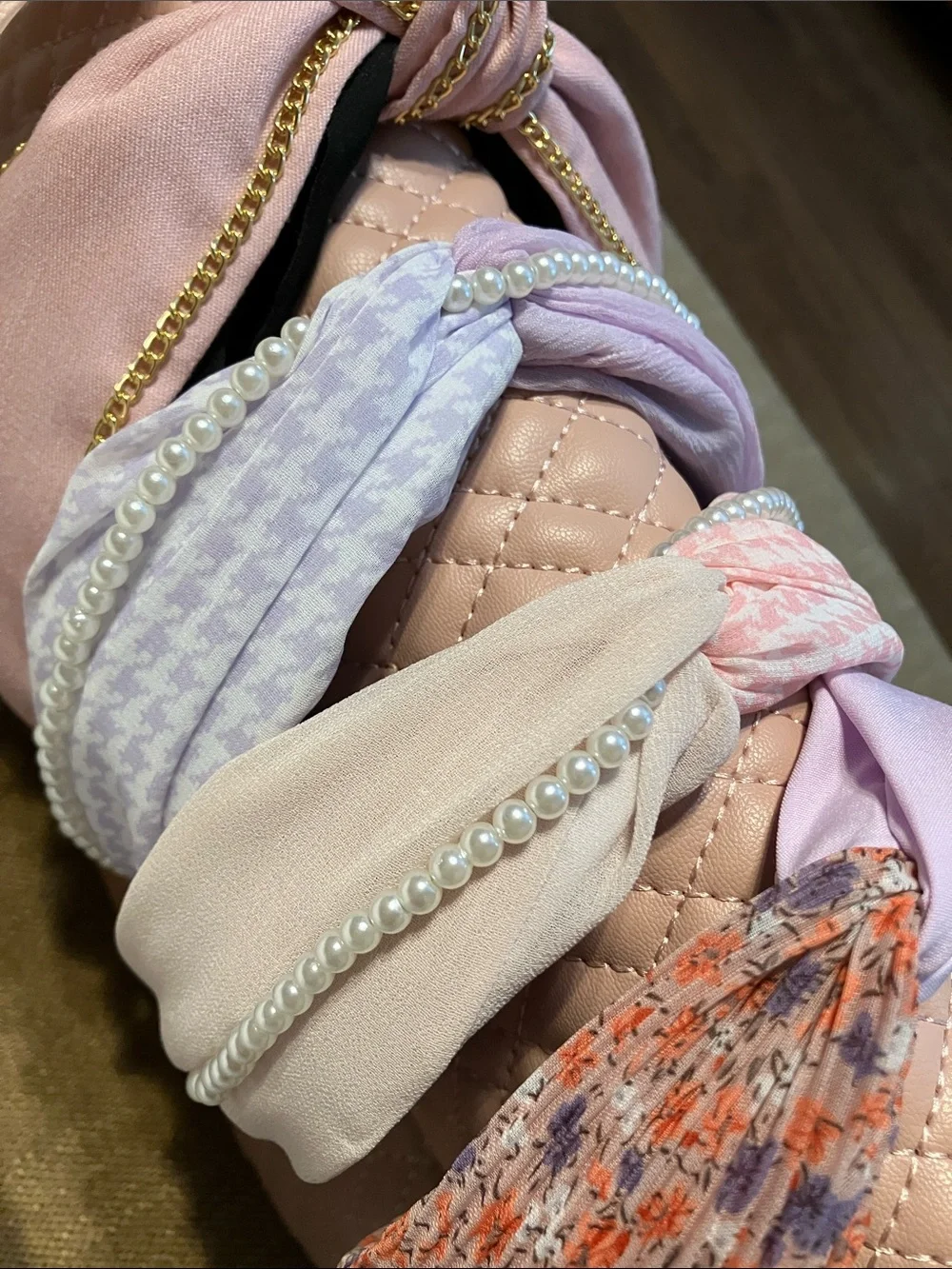 SET OF 7 HEADBANDS Gold- Pink-Purple-White-Rose- Floral& 3 FREE piece of jewelry